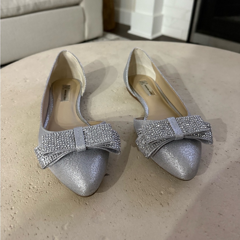 Pearl Silver Flats